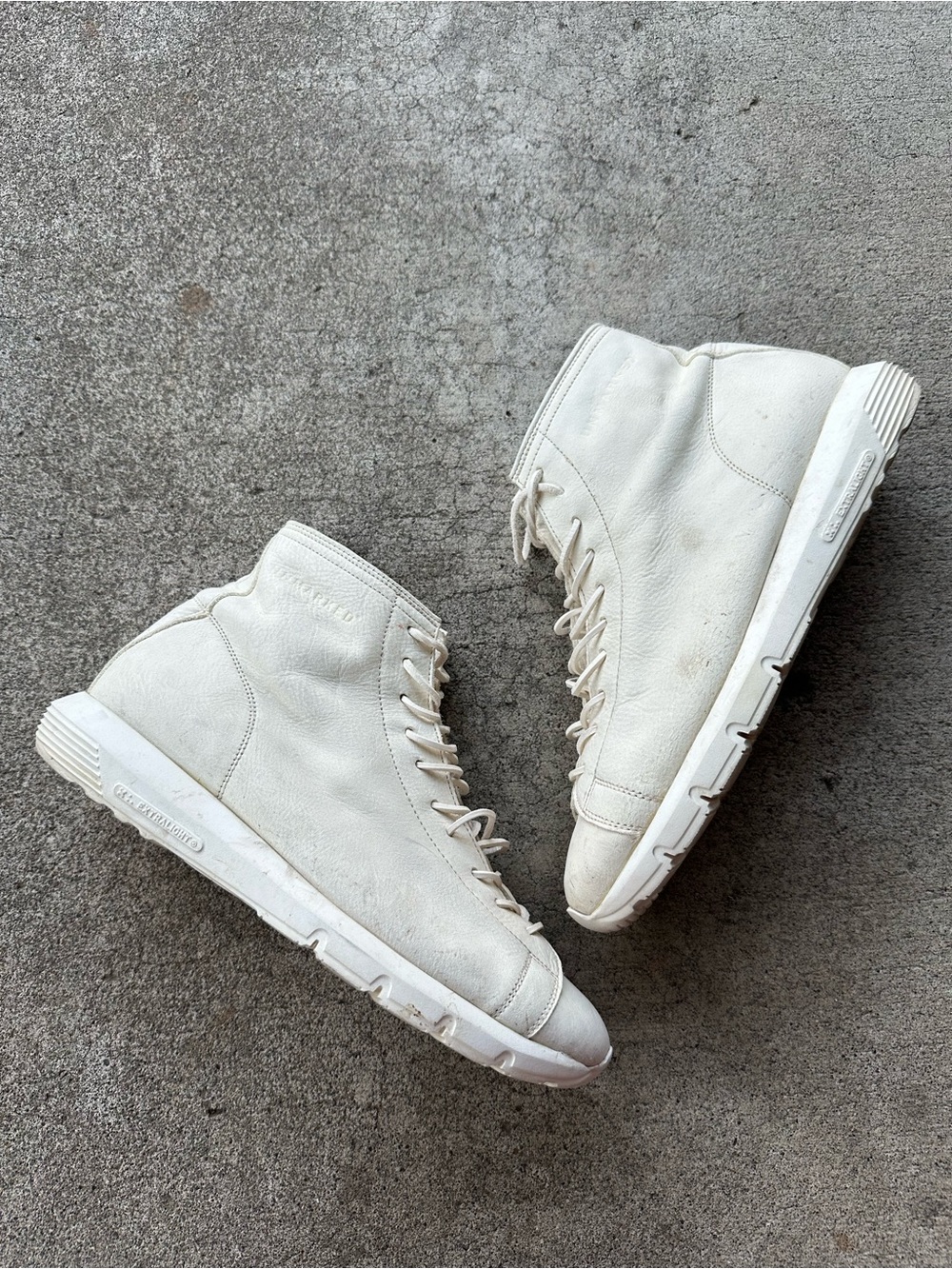 Unmarked Archie Runner White Leather Lace Up Sneakers